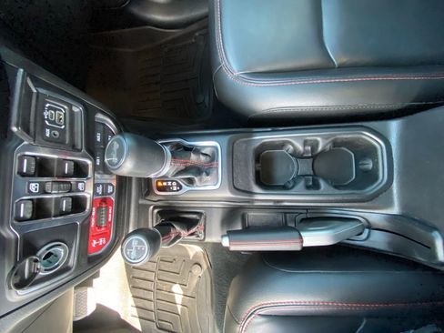 Used 2022 Jeep Wrangler Unlimited Rubicon w/ LED Lighting Group image 18