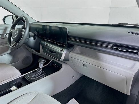 Used 2024 Hyundai Kona SEL image 26