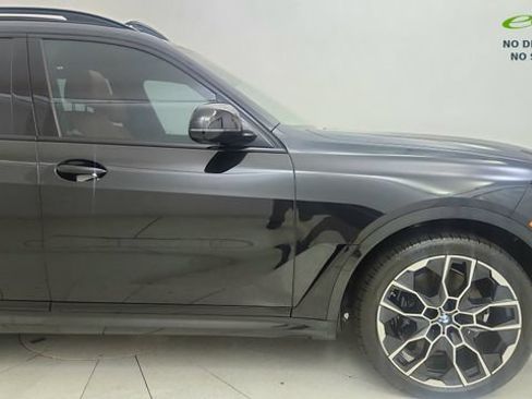 Used 2026 BMW X7 M60i AWD/4WD image 7