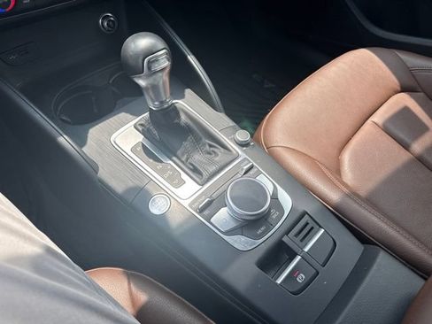 Used 2018 Audi A3 e-tron Premium FWD image 10