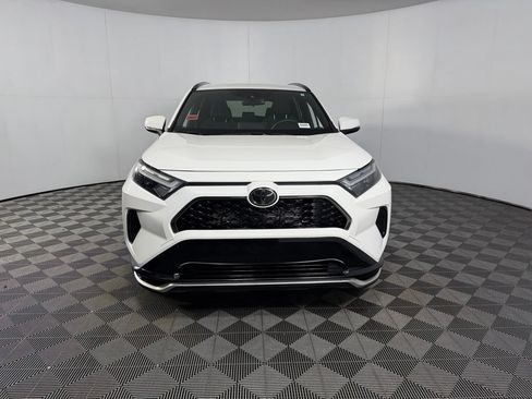 Used 2025 Toyota RAV4 SE AWD/4WD image 5
