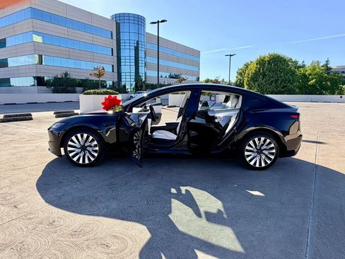 Used 2024 Tesla Model 3 Standard Range RWD image 43