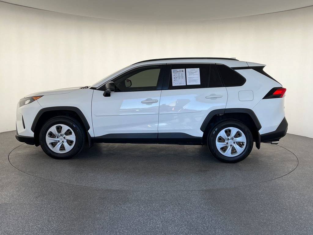 Used 2019 Toyota RAV4 LE w/ Carpet Mat Package FWD image 9