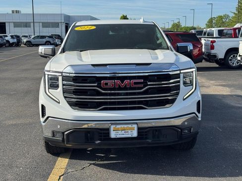 Used 2024 GMC Sierra 1500 SLT w/ SLT Premium Plus Package AWD/4WD image 9