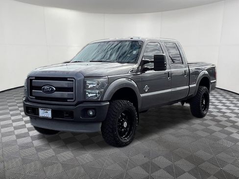 Used 2011 Ford F250 Lariat w/ Lariat Interior Pkg AWD/4WD image 3