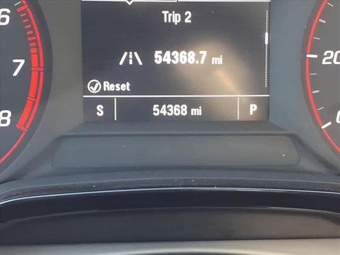 Used 2024 Chevrolet Trax RS image 23