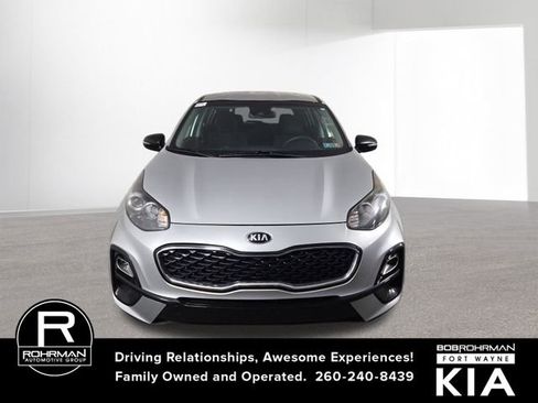 Certified 2021 Kia Sportage LX w/ LX AWD Popular Package image 3