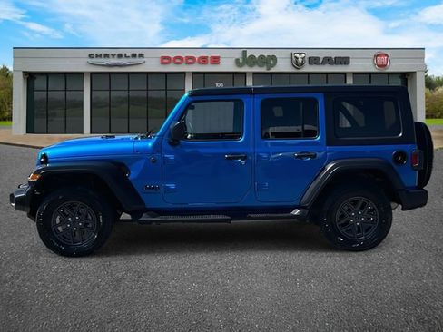 Used 2024 Jeep Wrangler Sport S image 32