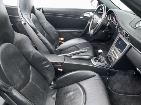 Used 2005 Porsche 911 Carrera S image 27