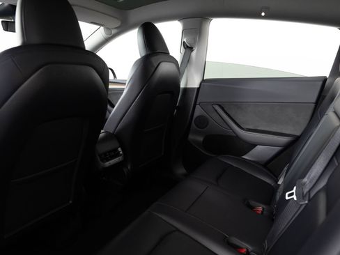 Used 2023 Tesla Model Y Long Range AWD/4WD image 19