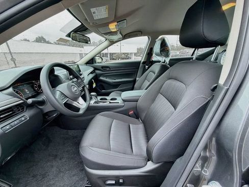 New 2026 Nissan Altima 2.5 SV FWD image 11