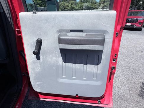 Used 2011 Ford F250 XL RWD image 24