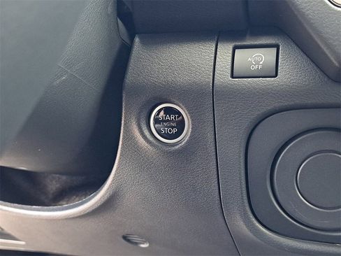 New 2025 Nissan Frontier SV w/ SV Convenience Package image 40