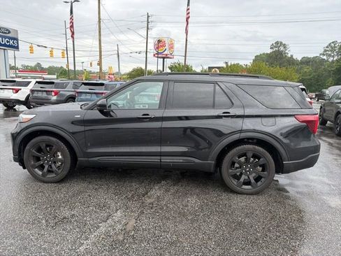 Used 2023 Ford Explorer ST-Line w/ Class IV Trailer Tow Package RWD image 4