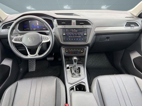Used 2023 Volkswagen Tiguan SE FWD image 26