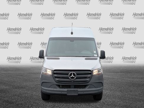 Used 2023 Mercedes-Benz Sprinter 2500 image 3