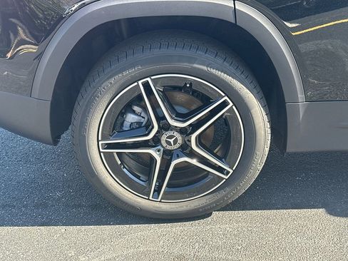 New 2026 Mercedes-Benz GLB 250 image 18