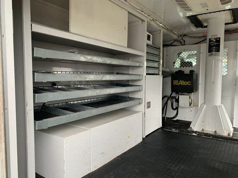 Used 2019 Ford E-350 and Econoline 350 Super Duty RWD image 30