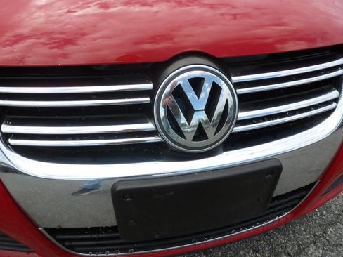 Used 2008 Volkswagen Jetta Wolfsburg Edition FWD image 5