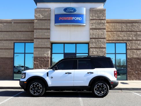 New 2026 Ford Bronco Sport Outer Banks image 9