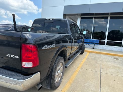 Used 2018 RAM 2500 Big Horn w/ Harvest Edition AWD/4WD image 3