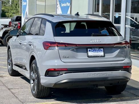 Used 2024 Audi Q4 e-tron Premium w/ Convenience Package AWD/4WD image 35