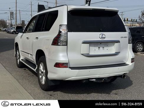 Used 2017 Lexus GX 460 Premium w/ Premium Package image 9