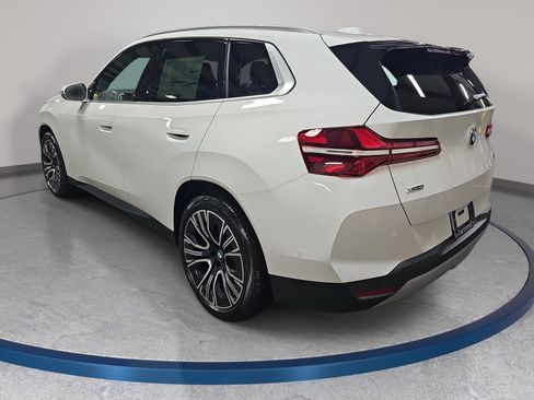 New 2026 BMW X3 xDrive30i w/ Premium Package AWD/4WD image 7