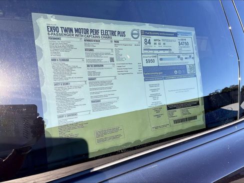 New 2025 Volvo EX90 Plus w/ Protection Package Premier image 37