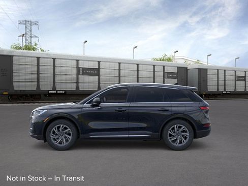 New 2025 Lincoln Corsair FWD image 3