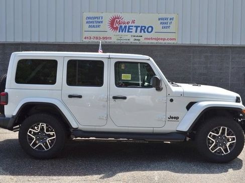 New 2026 Jeep Wrangler Unlimited Sahara AWD/4WD image 9