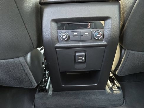 Certified 2023 Chevrolet Traverse LT AWD/4WD image 15