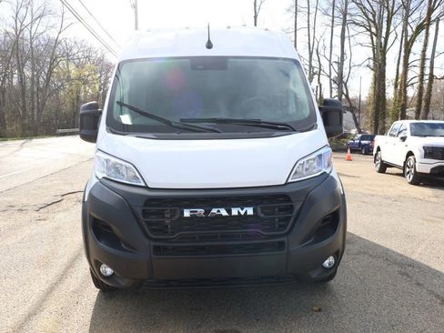 Used 2024 RAM ProMaster 2500 w/ Convenience Group FWD image 8