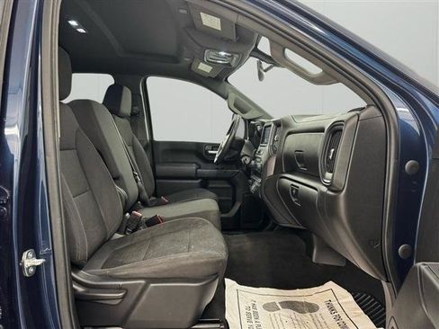 Used 2023 Chevrolet Silverado 2500 Custom w/ Custom Convenience Package AWD/4WD image 16
