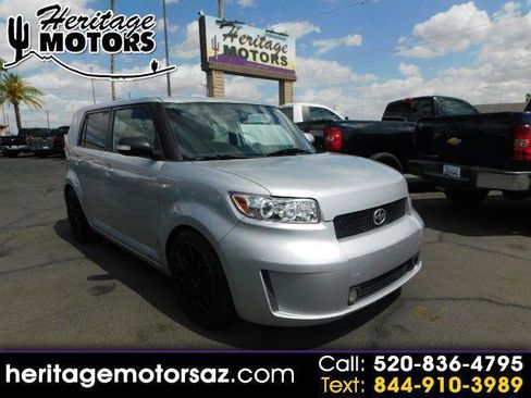 Used 2008 Scion xB FWD image 1