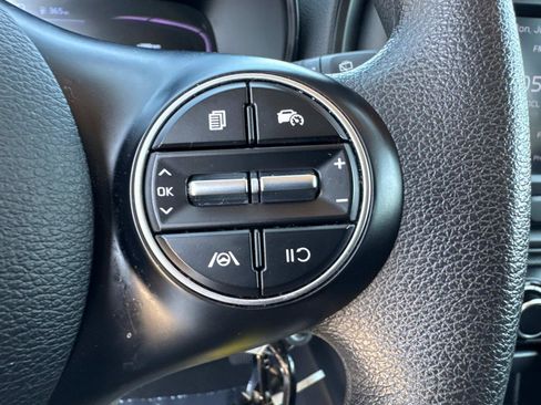 Used 2024 Kia Soul LX w/ Option Group 015 FWD image 28
