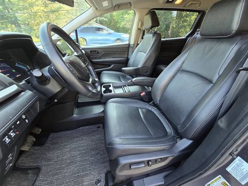 Used 2021 Honda Odyssey EX-L image 17