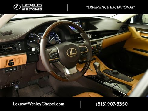Used 2017 Lexus ES 350 image 21