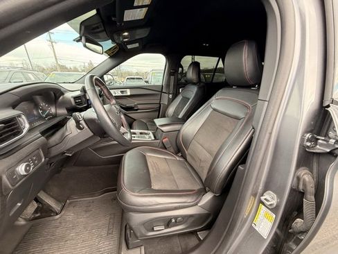 Used 2022 Ford Explorer ST-Line image 14