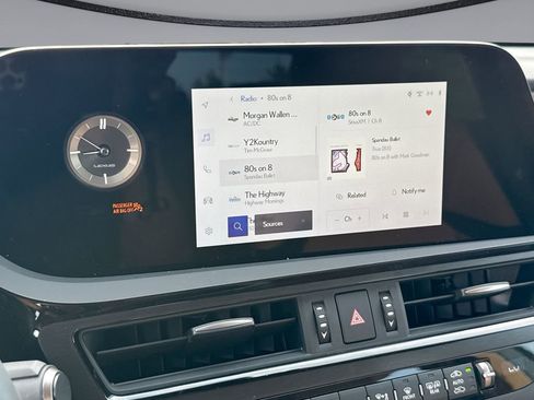 Used 2025 Lexus ES 350 w/ Premium Package FWD image 23