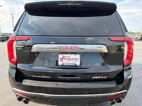 Used 2024 GMC Yukon XL AT4 w/ Technology Package AWD/4WD image 5
