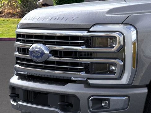 New 2025 Ford F250 Platinum w/ Platinum Plus Package image 17