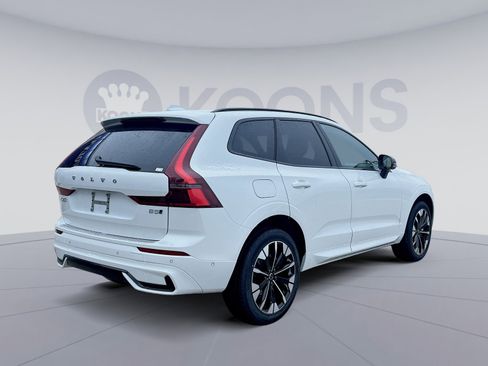 New 2026 Volvo XC60 B5 Plus w/ Protection Package Premier image 7