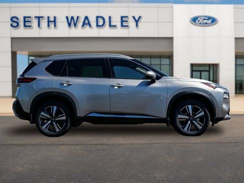 Used 2023 Nissan Rogue Platinum w/ Platinum Premium Package FWD image 8