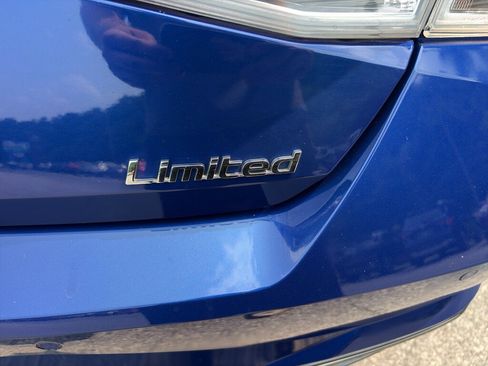 Used 2021 Hyundai Elantra Limited w/ Cargo Package FWD image 11
