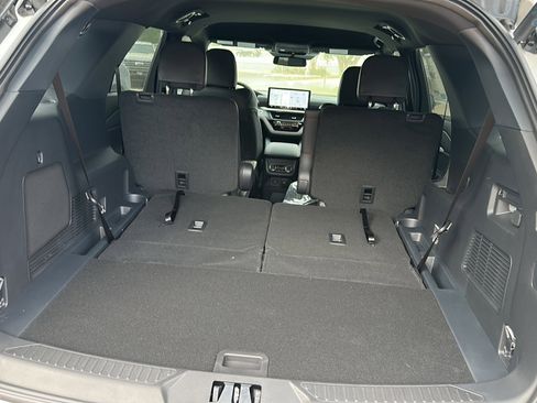 New 2026 Ford Explorer ST-Line w/ ST-Line Street Pack RWD image 6