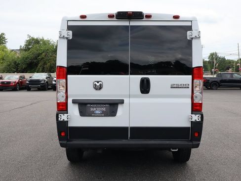 Used 2025 RAM ProMaster 2500 w/ U-Haul Equipment Group FWD image 4