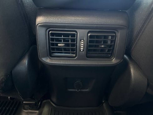 Used 2025 Toyota RAV4 LE AWD/4WD image 14