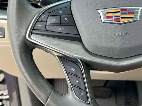 Used 2023 Cadillac XT5 Premium Luxury FWD image 23