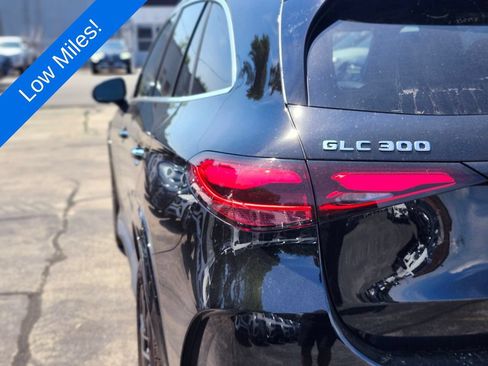 Used 2026 Mercedes-Benz GLC 300 4MATIC image 9